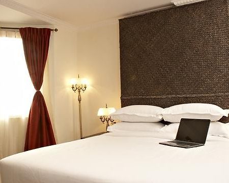 Hotel Shilton Royale Bangalore Esterno foto