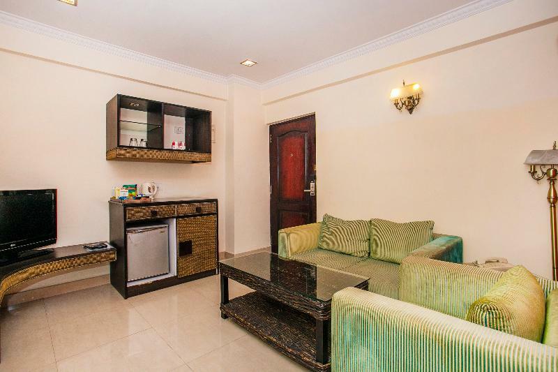 Hotel Shilton Royale Bangalore Esterno foto